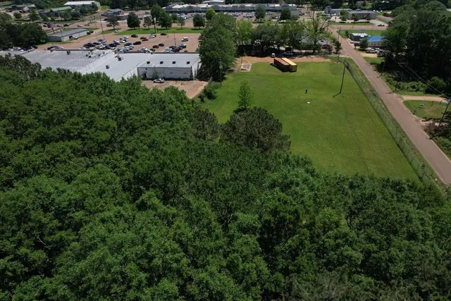 $300,000 | 0 West Congress Street, Brookhaven, MS 39601