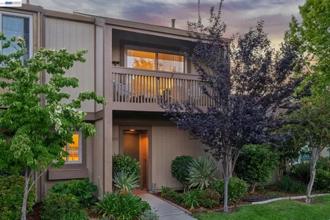 $695,000 | Bay Farm Island, Alameda, CA 94502