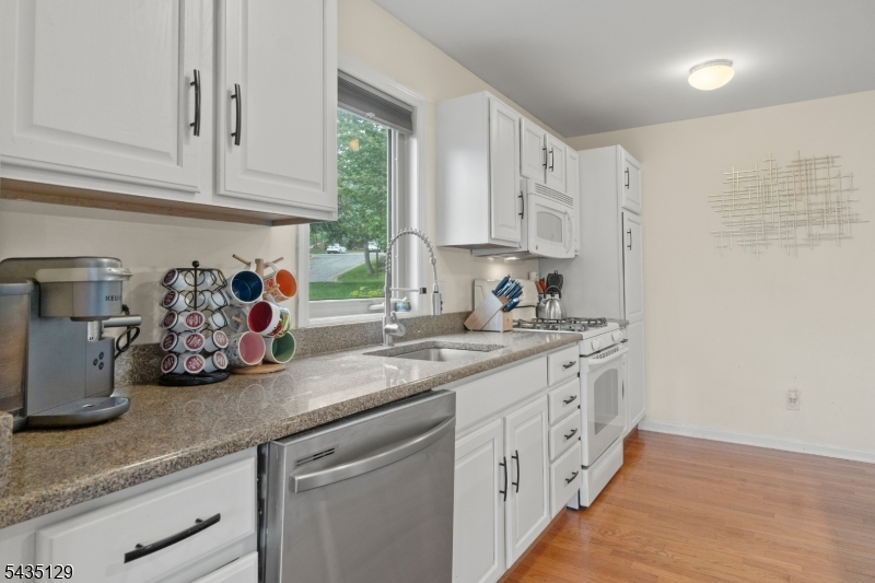 1 Wimbledon Drive, Unit 3 Vernon, NJ 07462 - Photo 14 of 47