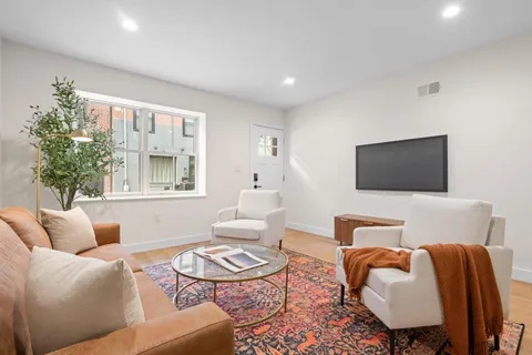 $575,000 | 440 Poplar Street, Philadelphia, PA 19123