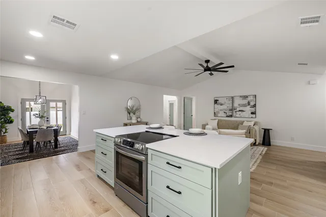 $2,400 | 10418 Doc Holliday Trail, Austin, TX 78753