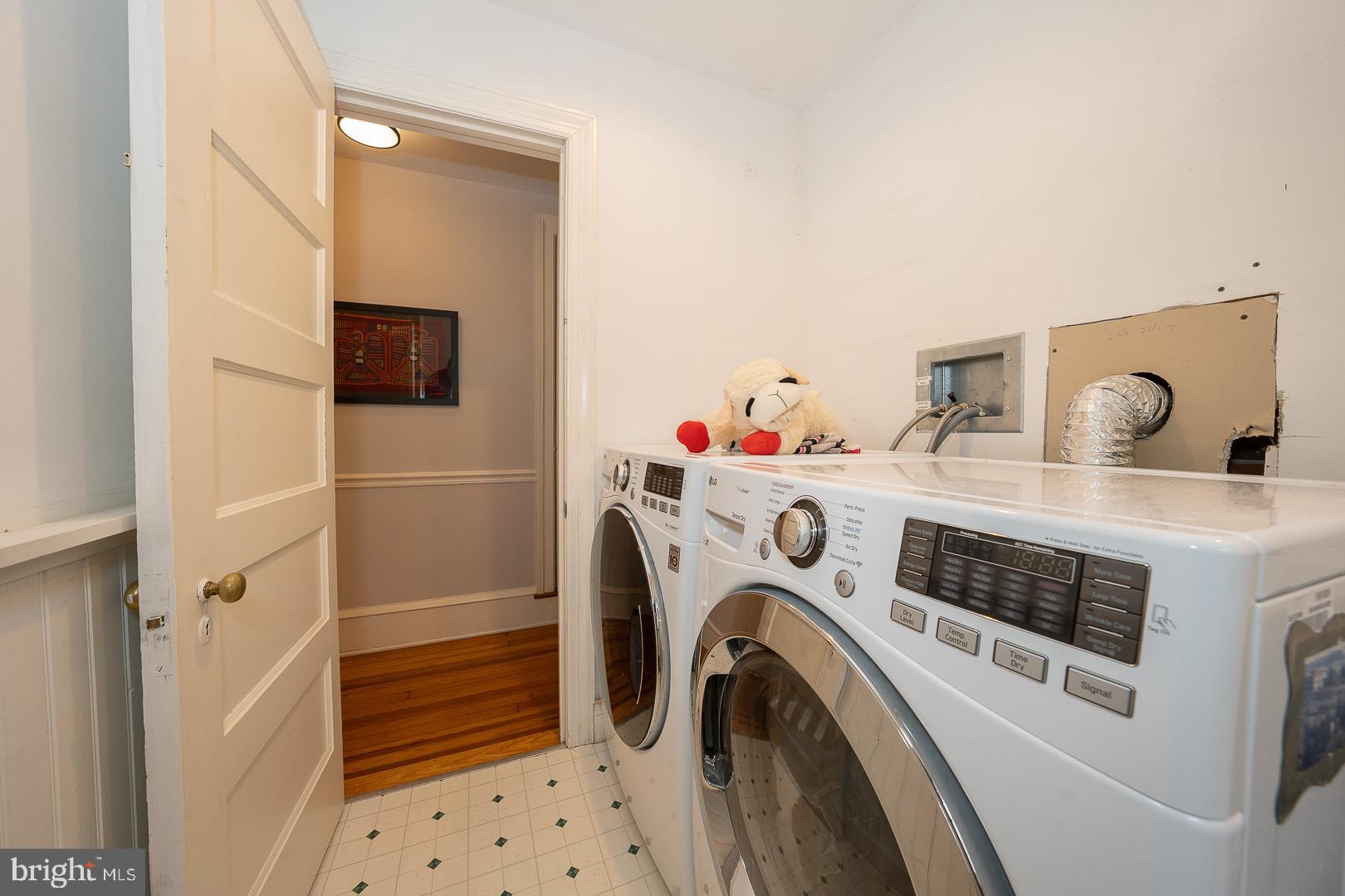 116 St Georges Road Ardmore, PA 19003 - Photo 54 of 93 Second floor full laundry side by side