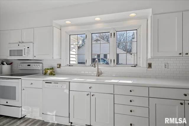 $218,000 | 21 Lookout Lane, Springfield, IL 62704