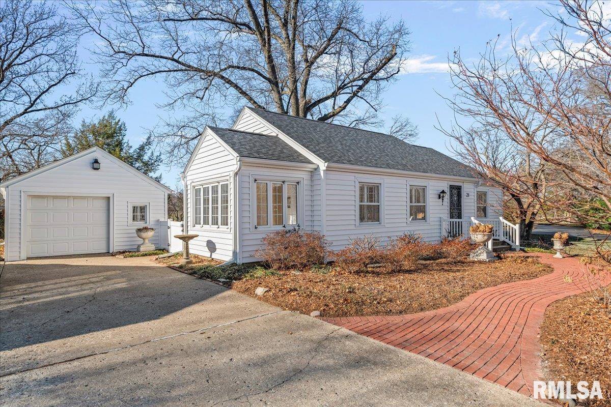 21 Lookout Lane Springfield, IL 62704 - Photo 4 of 33