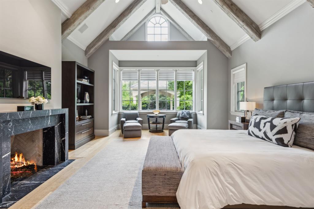 10342 Woodford Drive Dallas, TX 75229 - Photo 18 of 40