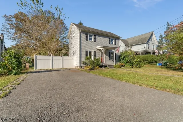$325,000 | 37 Decatur Street, Columbia, NJ 07832