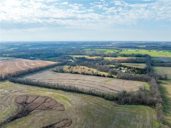$425,000 | 210th Street, Hamilton, MO 64644