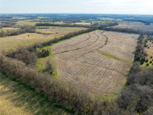 $425,000 | 210th Street, Hamilton, MO 64644
