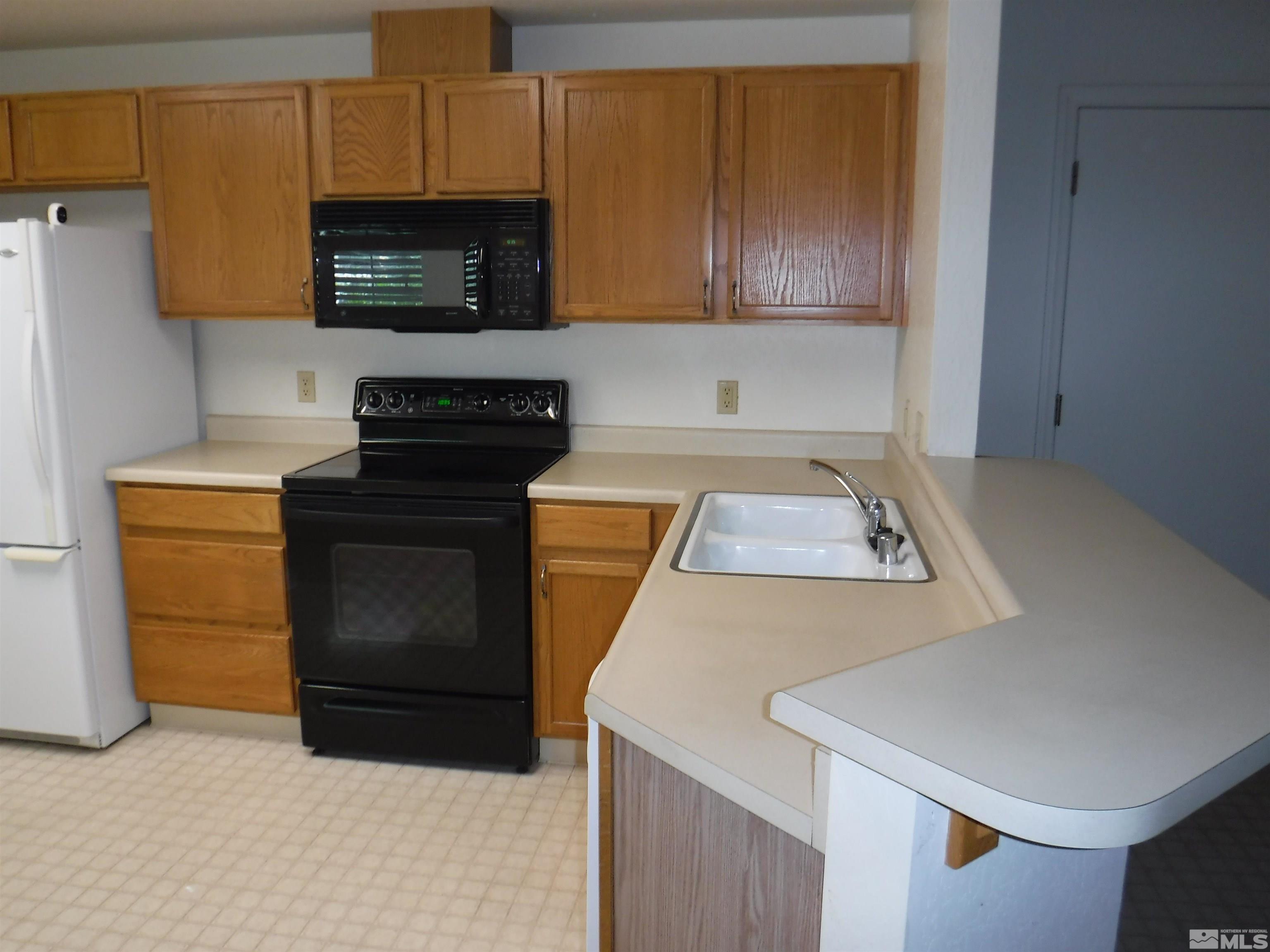 1542 Calusa Lane Reno, NV 89523 - Photo 7 of 16 Photo 7