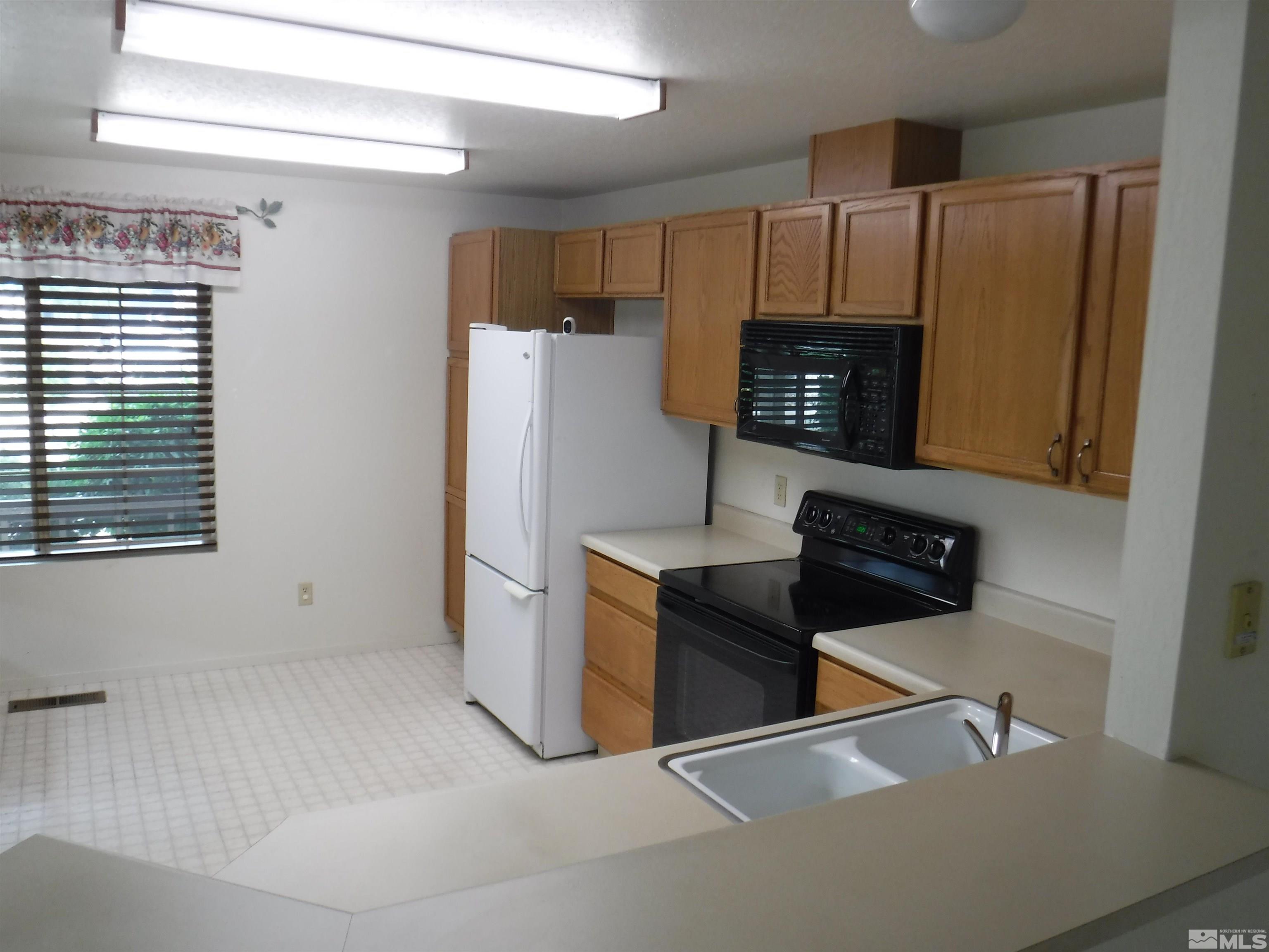 1542 Calusa Lane Reno, NV 89523 - Photo 9 of 16 Photo 9