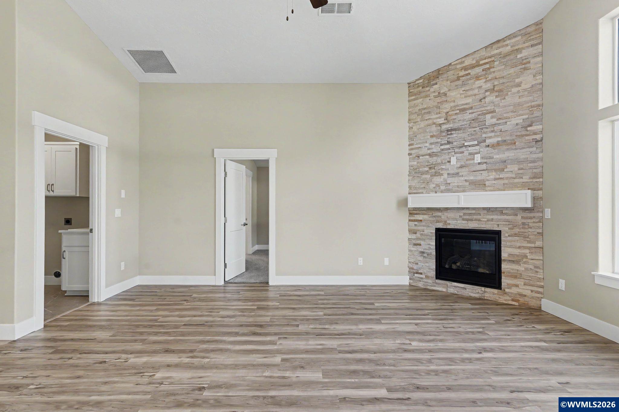 5650 Jeremy Vly Road Southeast Salem, OR 97306 - Photo 8 of 45