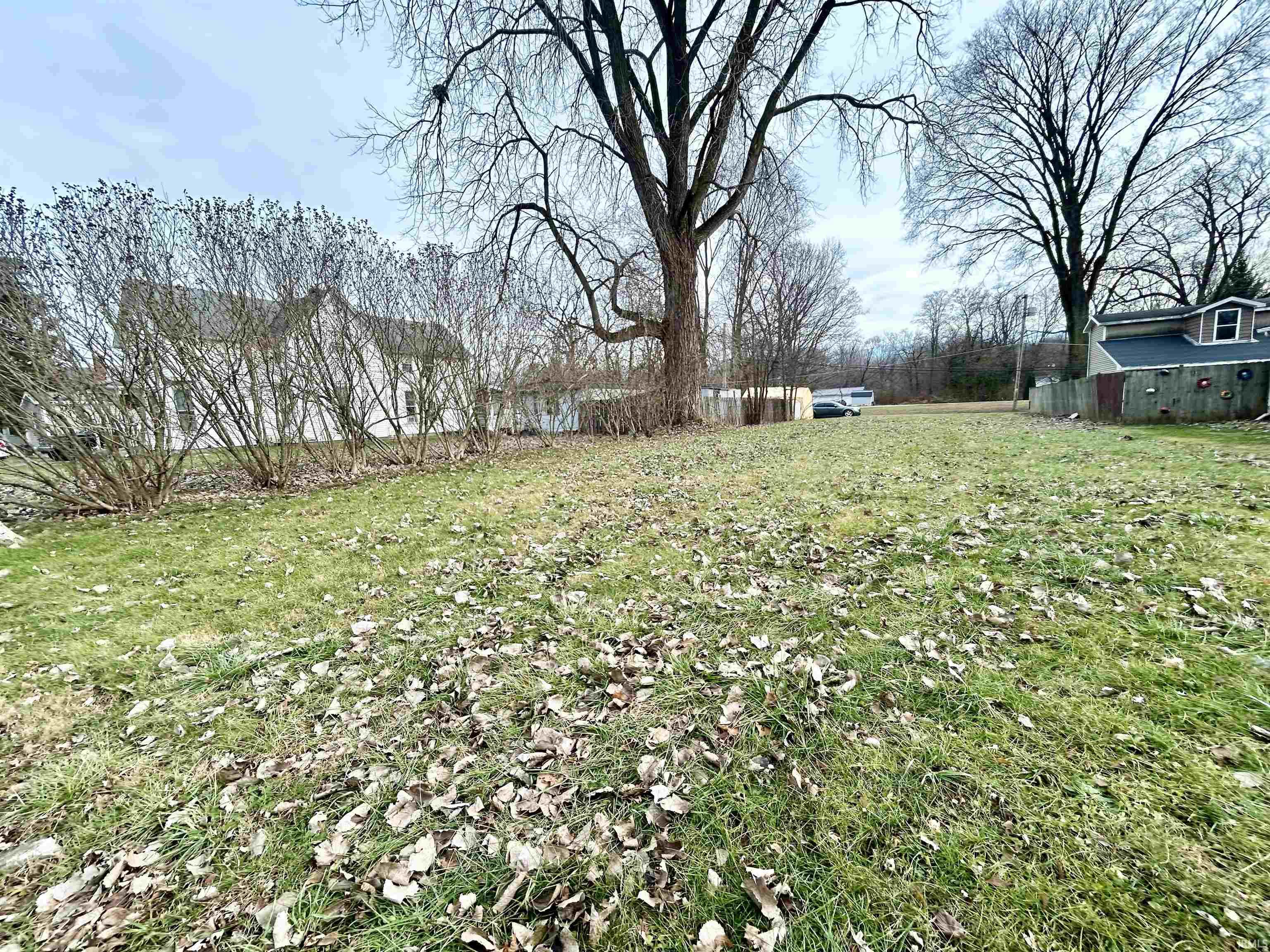 71 West Riverside Drive Peru, IN 46970 - Photo 1 of 3