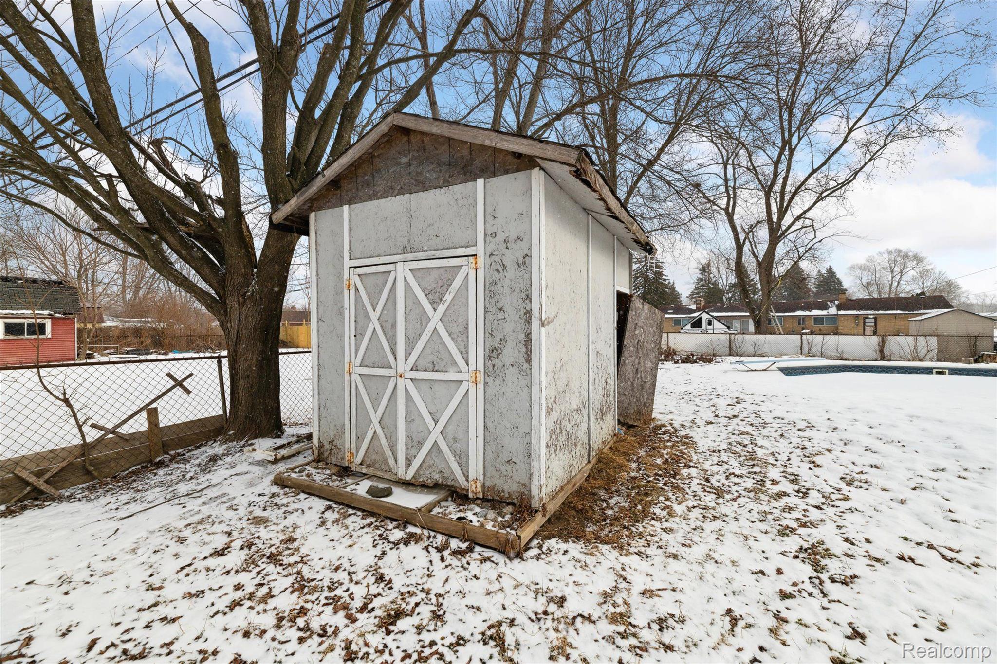 4258 North Genesee Road Flint, MI 48506 - Photo 36 of 41 Gallery Image 36
