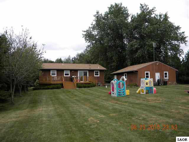 9300 South Bancroft Road Bancroft, MI 48414 - Photo 9 of 9 44547-8.JPG