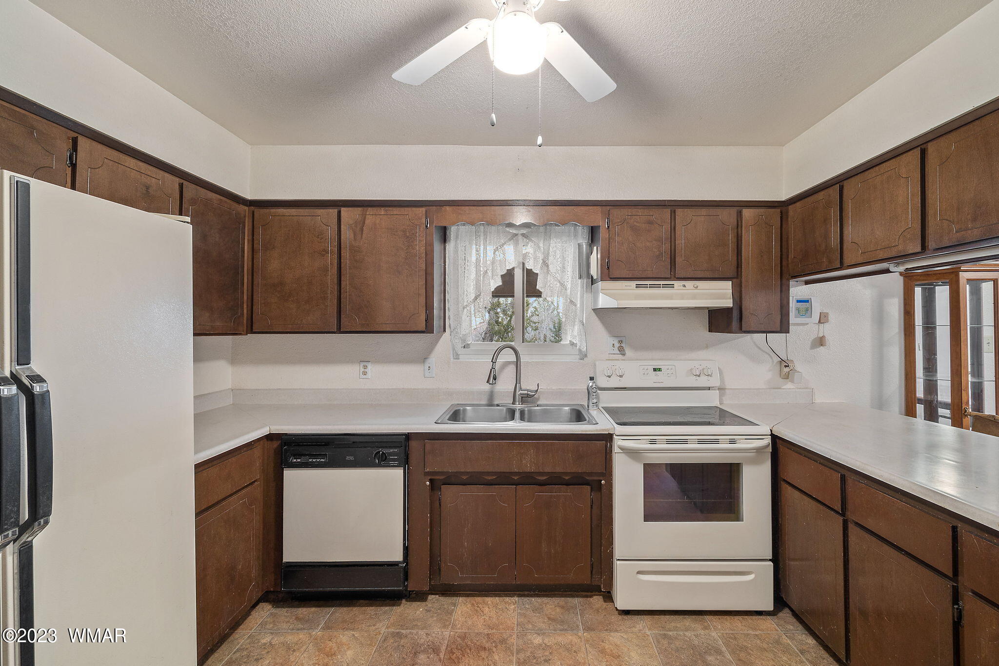 266 10th Street Eagar, AZ 85925 - Photo 13 of 30