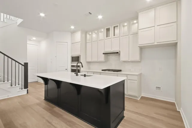 $449,990 | 329 Fields Lane, Montgomery, TX 77316