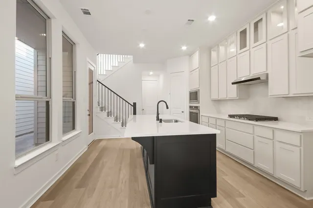 $449,990 | 329 Fields Lane, Montgomery, TX 77316