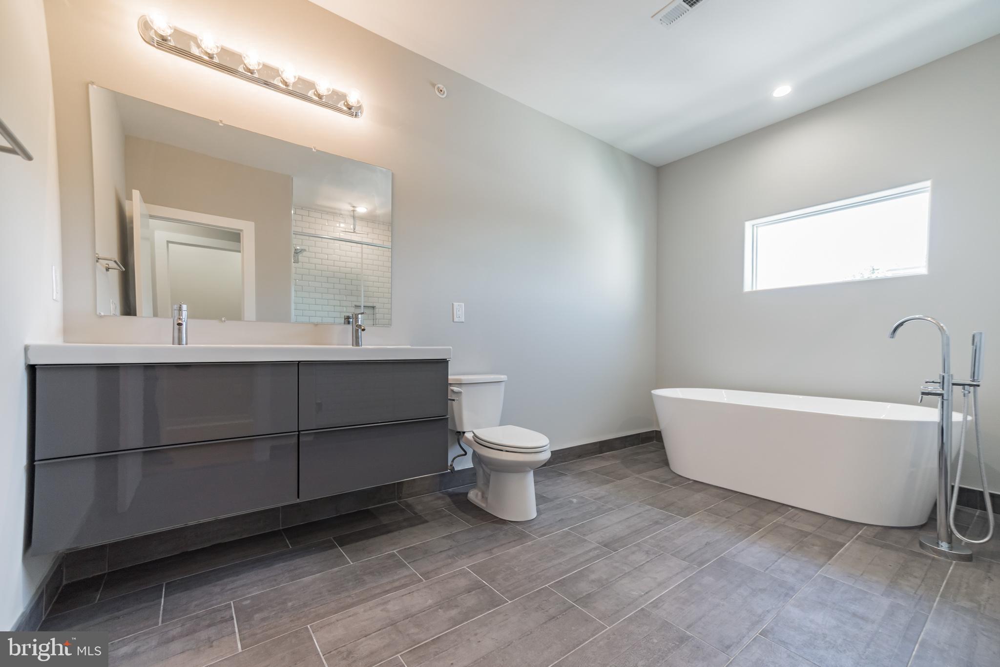 1524 South 25th Street Philadelphia, PA 19146 - Photo 41 of 48