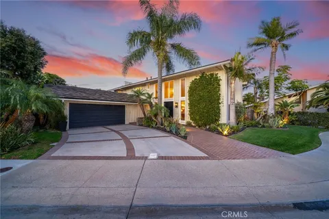 $2,995,000 | 16642 Melville Circle, Huntington Beach, CA 92649