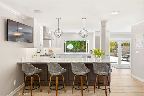 $2,995,000 | 16642 Melville Circle, Huntington Beach, CA 92649