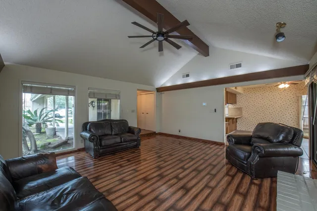 $580,000 | 6271 North Prospect Avenue, Fresno, CA 93711