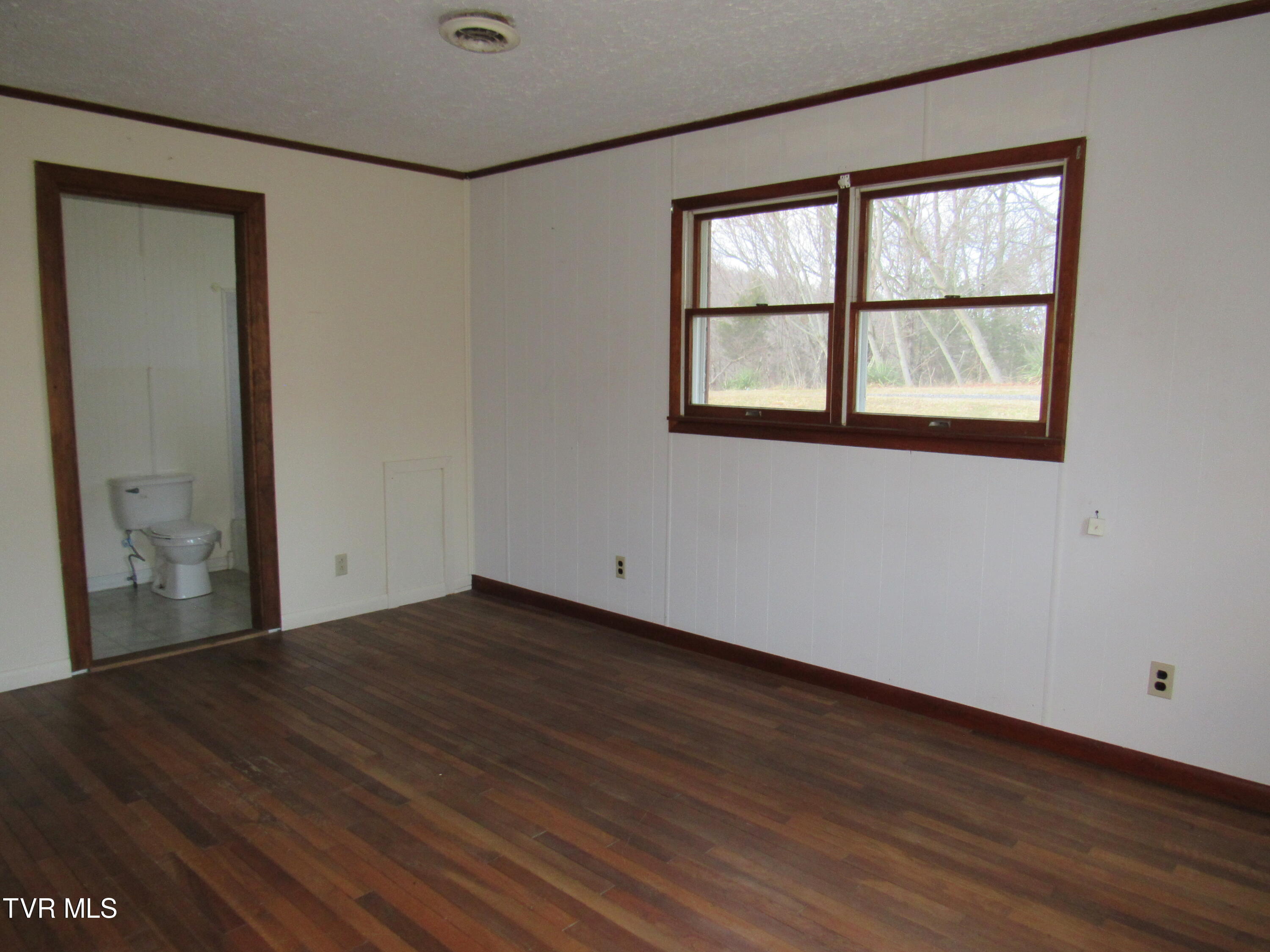 1186 Hamilton Town Road Coeburn, VA 24230 - Photo 28 of 68 IMG_1421