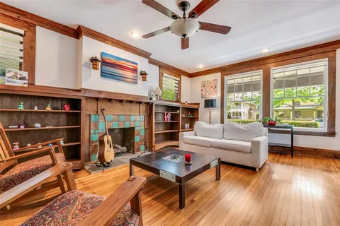 $1,150,000 | 4933 Victor Street, Dallas, TX 75214