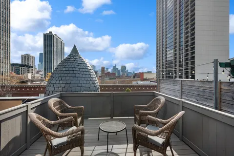 $1,699,000 | 168 West Eugenie Street, Chicago, IL 60614