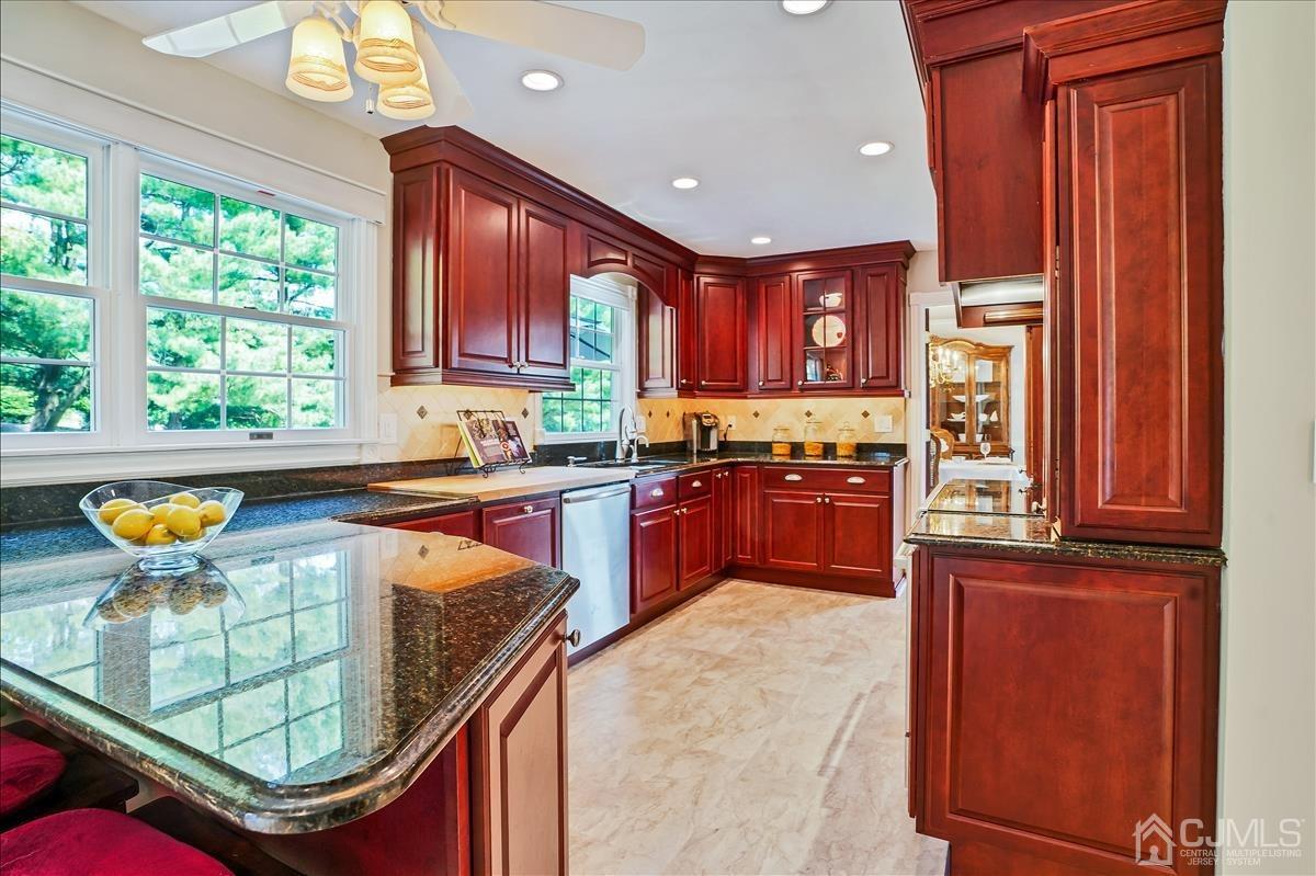200 Daval Road Hillsborough, NJ 08844 - Photo 9 of 24 Gallery Image 9