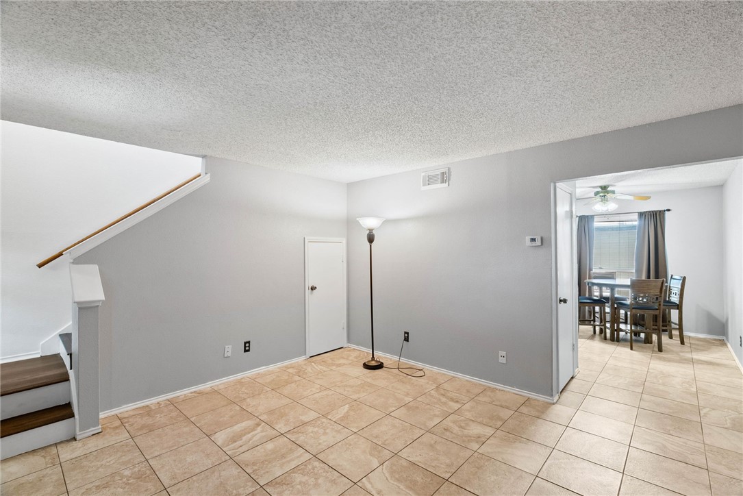 6702 Everhart Road, Unit G105 Corpus Christi, TX 78413 - Photo 5 of 17 a view of a room with windows