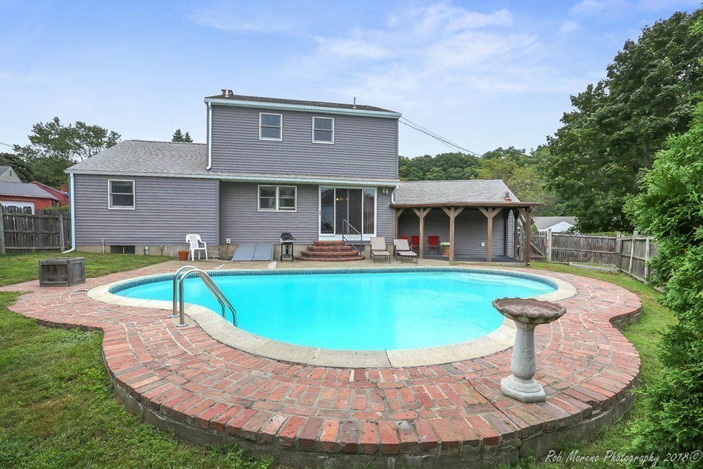 7 Appletree Road Danvers, MA 01923 - Photo 3 of 22 Gallery Image 3