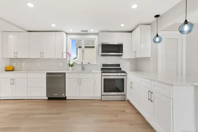 $850,000 | 44 Beachland Avenue, Milford, CT 06460