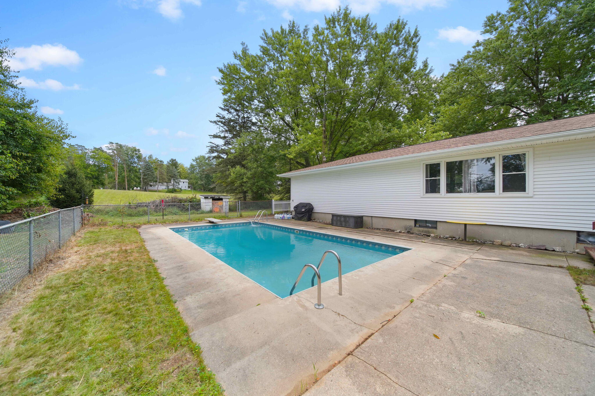 14170 Erie Road Albion, MI 49224 - Photo 7 of 34 34-web-or-mls-DSC02368