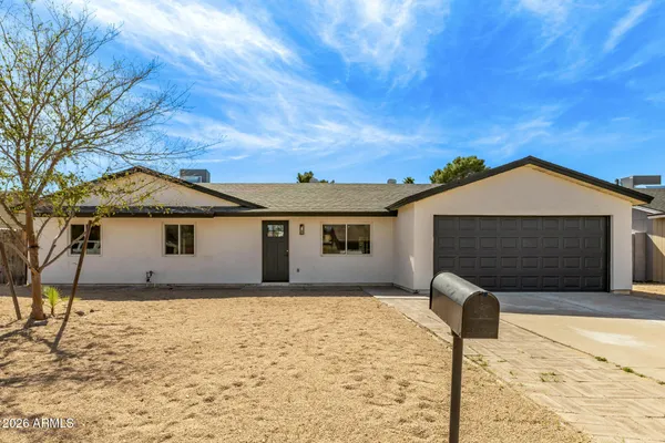 $615,000 | 3515 East Winchcomb Drive, Phoenix, AZ 85032