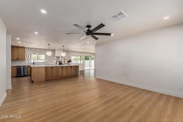 $615,000 | 3515 East Winchcomb Drive, Phoenix, AZ 85032