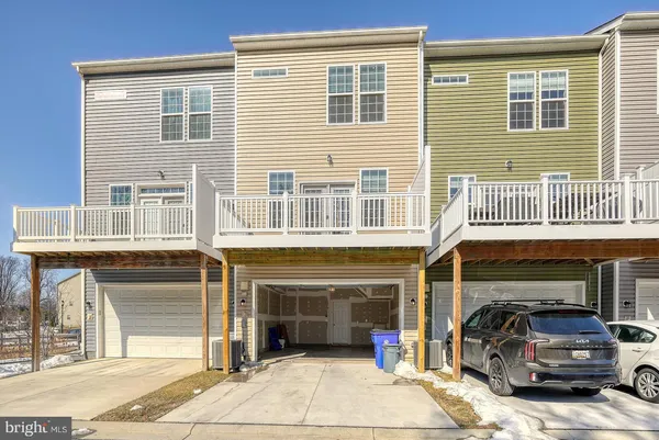 a car parked in front of a building