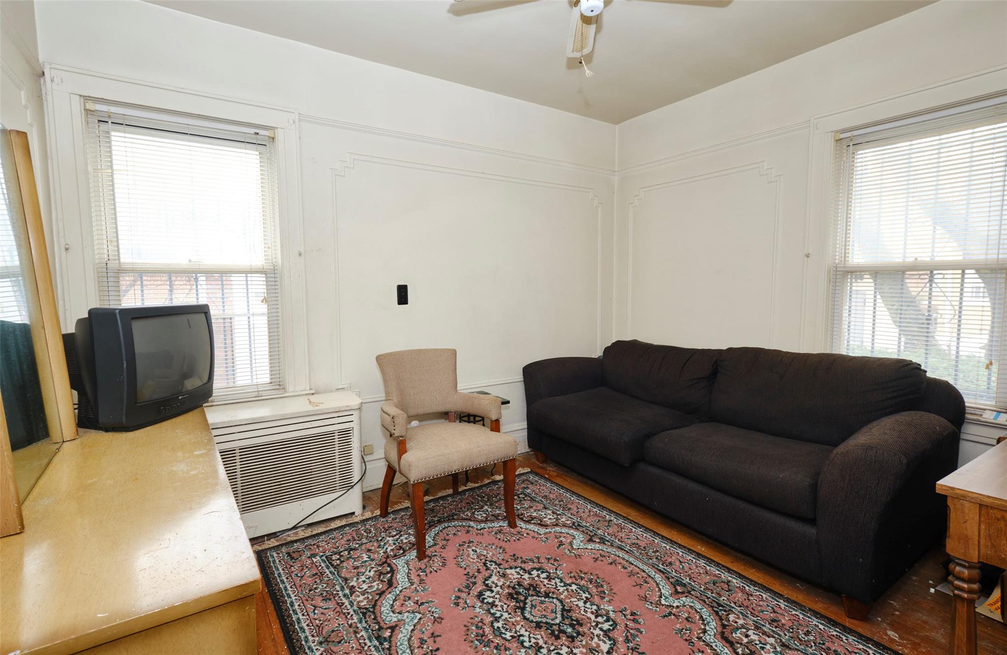 135-47 229th Street Queens, NY 11413 - Photo 18 of 36 Bedroom being used as sitting room with closet