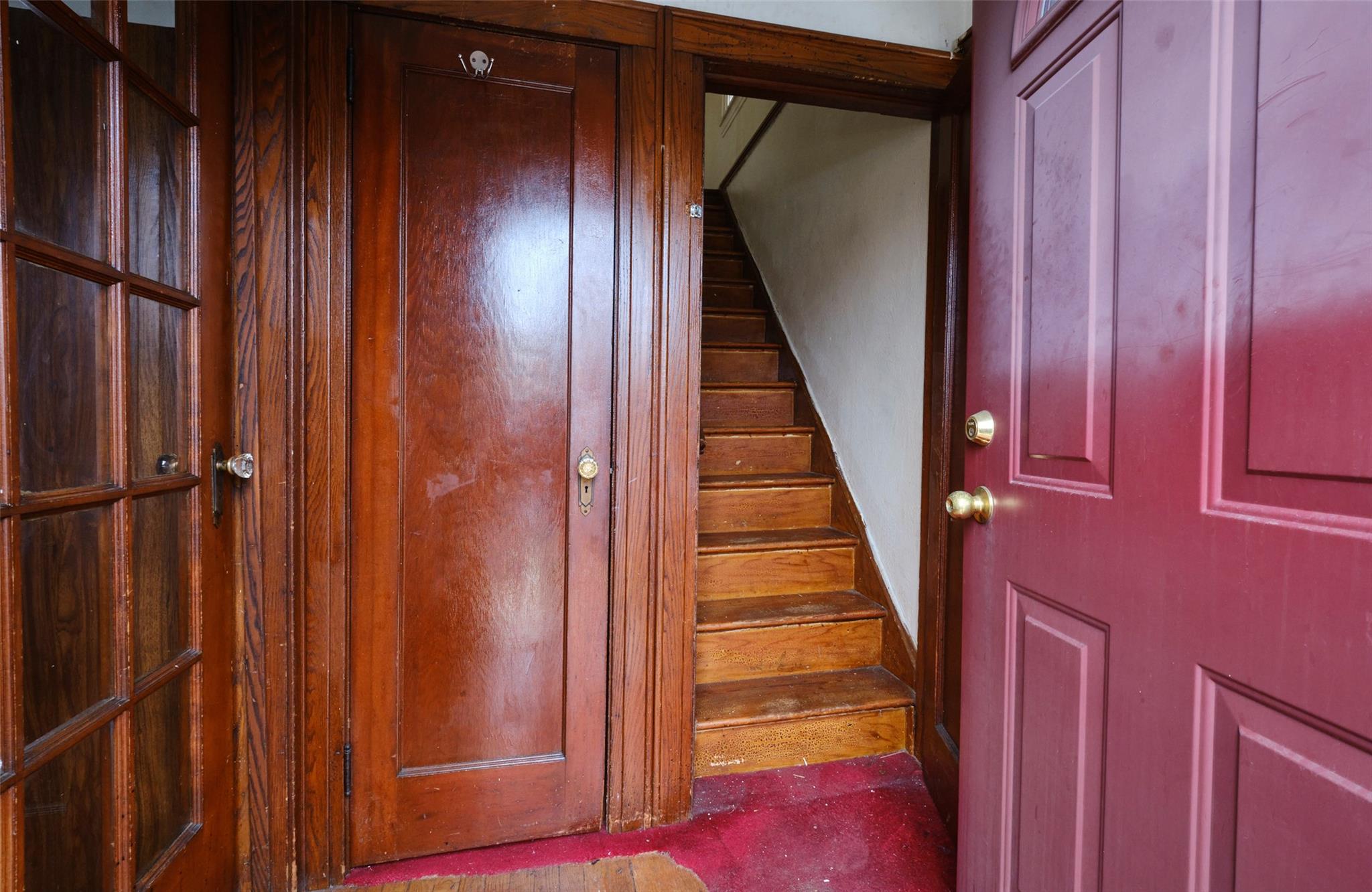 135-47 229th Street Queens, NY 11413 - Photo 3 of 36 Vestibule with coat closet