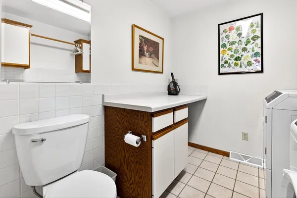 $515,000 | 1305 Orchard Court, Neenah, WI 54956