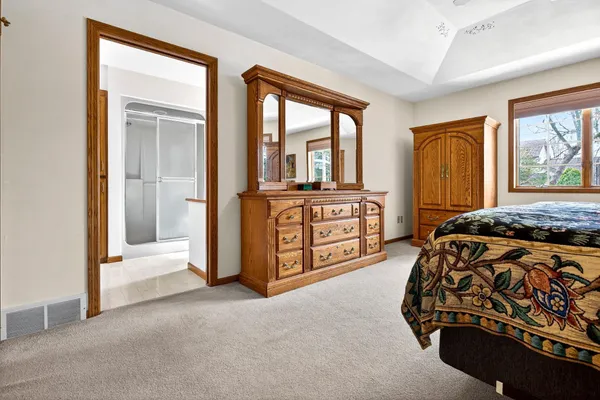 $515,000 | 1305 Orchard Court, Neenah, WI 54956