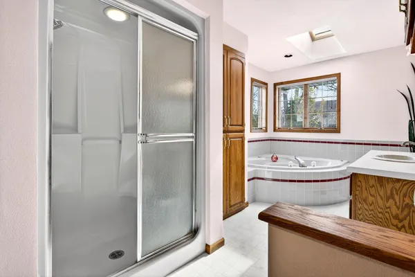 $515,000 | 1305 Orchard Court, Neenah, WI 54956