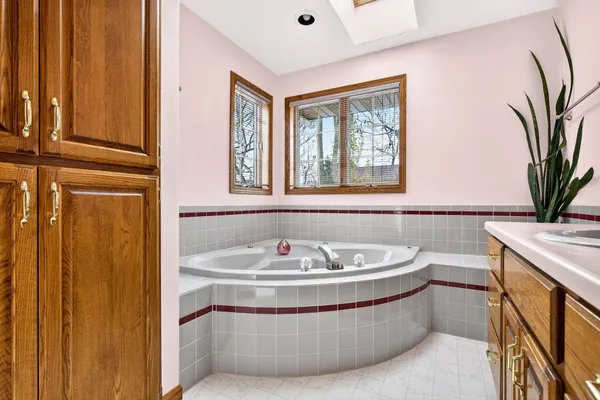 $515,000 | 1305 Orchard Court, Neenah, WI 54956
