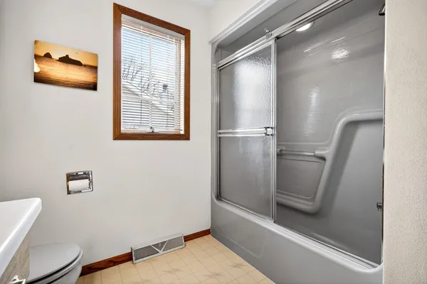 $515,000 | 1305 Orchard Court, Neenah, WI 54956