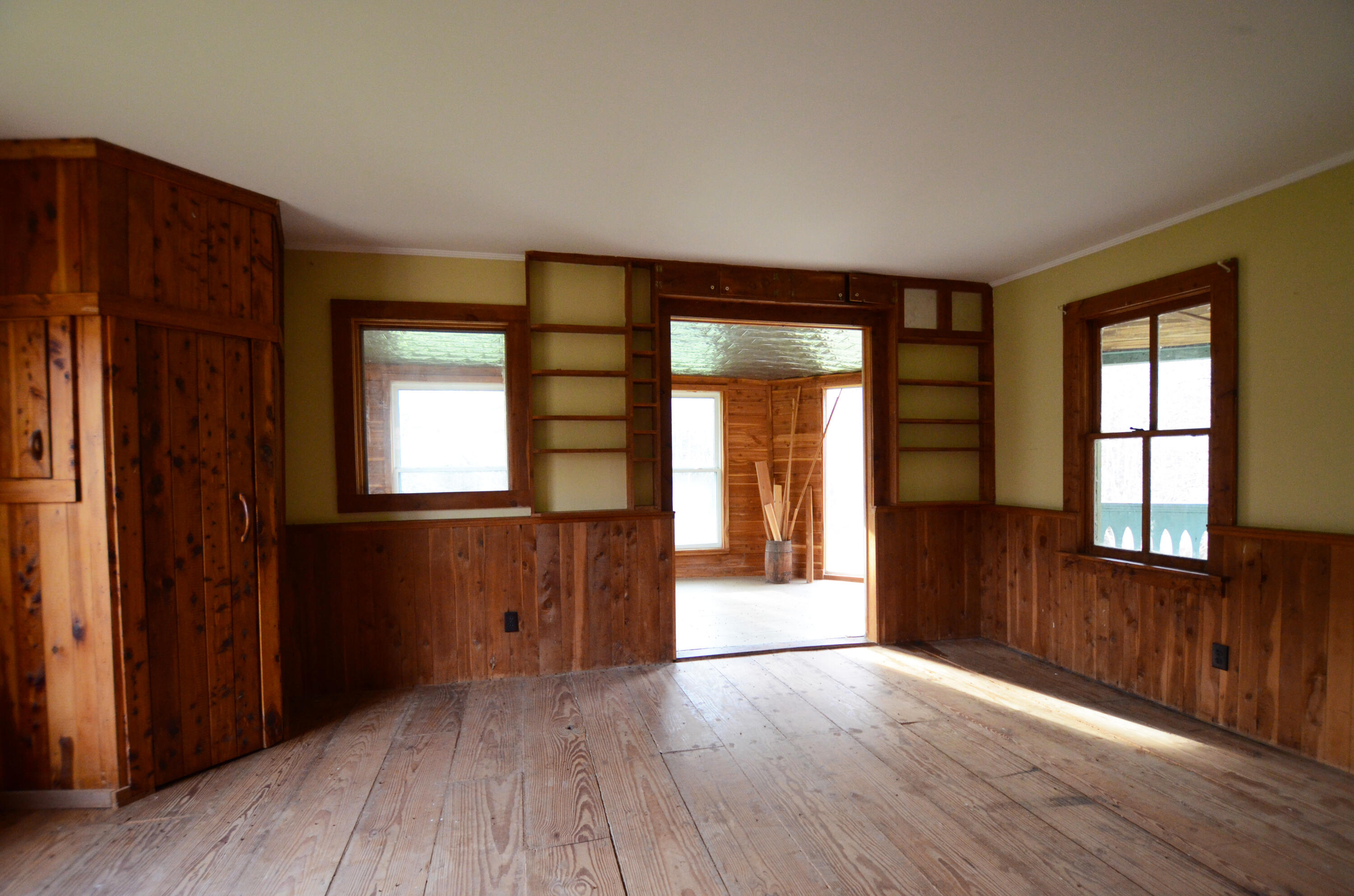 11907 Old Landing Road Irvine, KY 40336 - Photo 50 of 130 Welcome to your art studio!