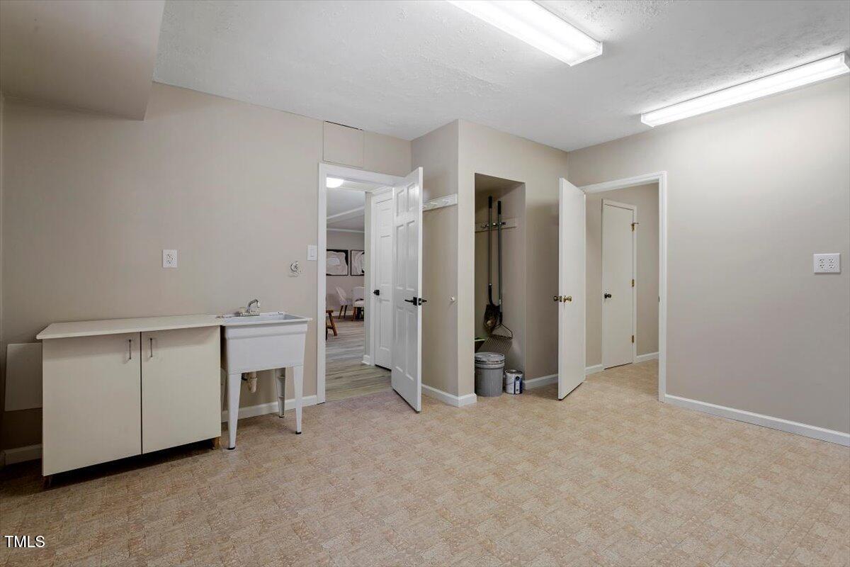 7300 Grist Mill Road Raleigh, NC 27615 - Photo 34 of 41 a view of an empty room