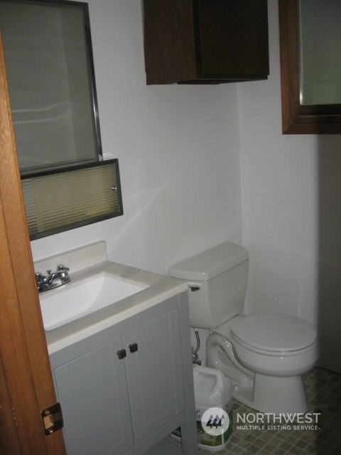 2466 North Shore Road Bellingham, WA 98226 - Photo 17 of 23 a bathroom with a toilet and a sink