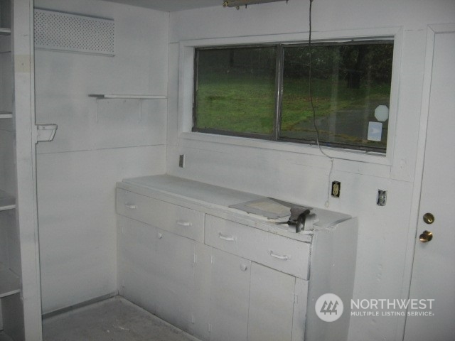 2466 North Shore Road Bellingham, WA 98226 - Photo 20 of 23 a bathroom with a shower and mirror