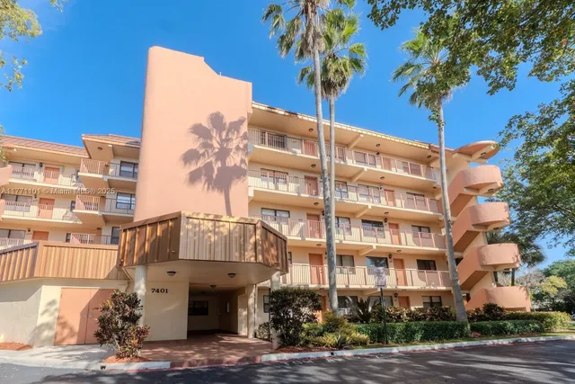 $219,899 | 7401 Northwest 16th Street, Unit 207, Plantation, FL 33313