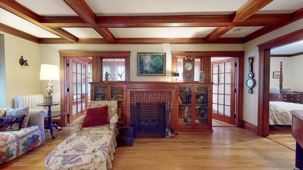 19 Nottingham Road Worcester, MA 01609 - Photo 2 of 36 Gallery Image 2