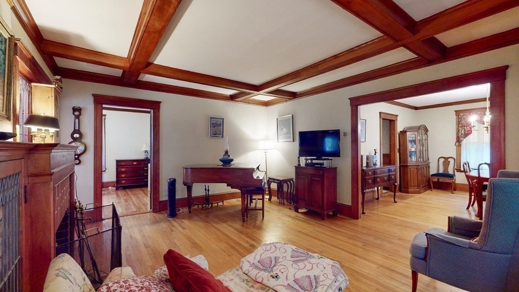 19 Nottingham Road Worcester, MA 01609 - Photo 5 of 36 Gallery Image 5
